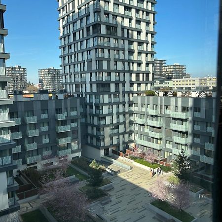 Garden Towers Praga Exterior foto